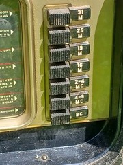 ZENITH TRANS-OCEANIC PORTABLE RADIO B600 SHORTWAVE MULTIPLE BAND PARTS READ
