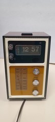 RCA Flip Clock AM Radio – Working, Woodgrain, No Backlight
