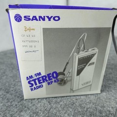 Sanyo RP 45 AM/FM Stereo Portable Radio Walkman With Headphones Box Vintage