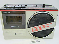 Vintage GENERAL ELECTRIC GE 3-5244B AM/FM Stereo Radio Cassette Recorder NEW