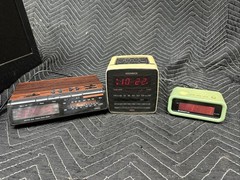 Vintage Lot of 3 80s Cube MAGNAVOX ++ Dual Alarm Clock AM/FM Radio D3110/37