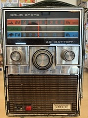 Commodore Portable AM/FM Radio (1960s) Vintage Untested Parts Or Repair