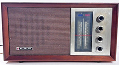 Vintage Panasonic RE-7257 Solid State 2 Band Tuning FM/AM Radio