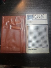 Vintage Panasonic RF-015 FM/AM Pocket Radio WORKS Mr Thin 1/2&Prime; x 3&Prime; x 5&Prime;