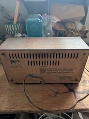 Zenith Vintage Solid State FM AM Long Distance Radio B922Z Wood Case