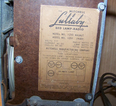 Vintage Mitchell Lullaby Bed Lamp Tube Radio With A Night Light – Model No. 1251