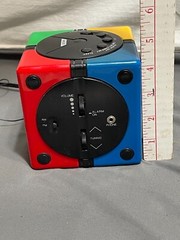 D530 Vtg 1990s GPX Gran Prix ALARM RADIO CLOCK rubiks simon Multi-Color CUBE