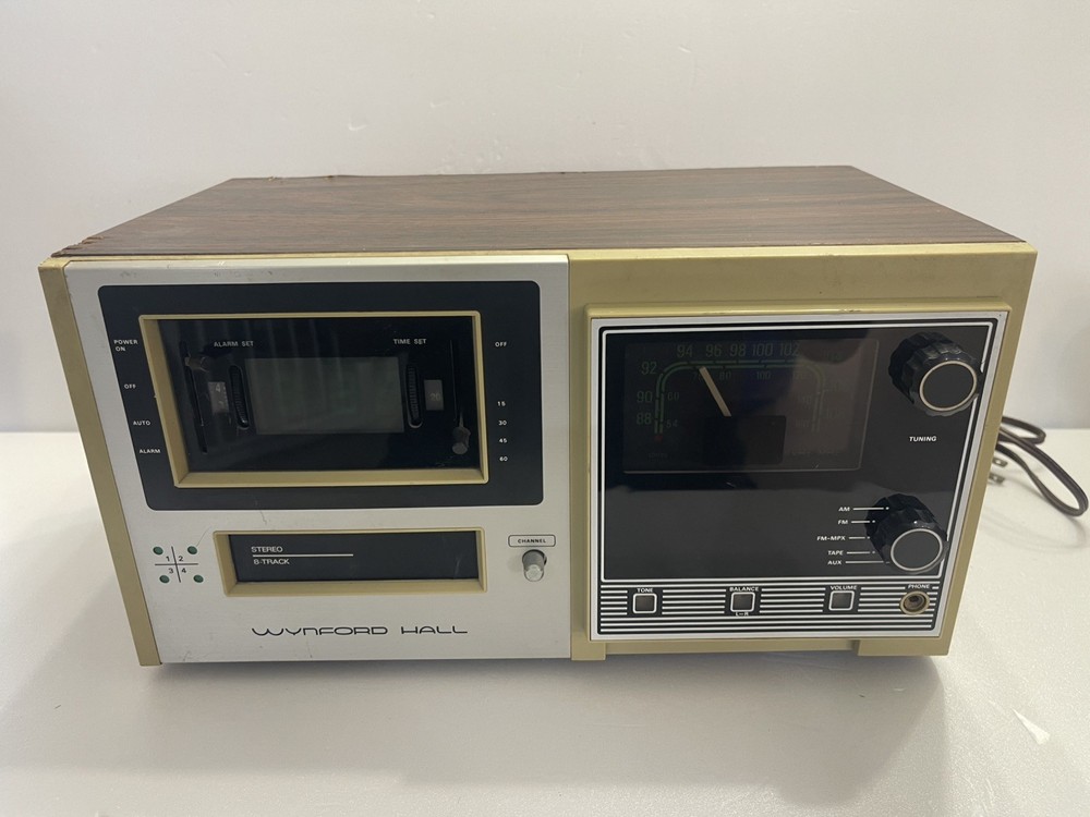 Vintage Wynford Hall AM FM 8 Track Digital CLOCK RADIO Model A9874X