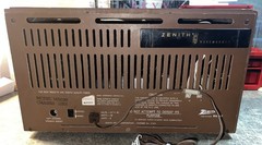ZENITH AM/FM Broadcast Receiver Model: MJ1035. Sounds nice.