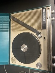 Vintage Toshiba GP-38 Solid State Radio And Phonograph