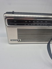Sony TFM-6150W FM/AM 2 Band Portable Radio Tested Works Wrist Strap Vintage