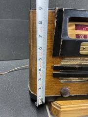 1942 – Vintage Philco Table Radio Model 42-327