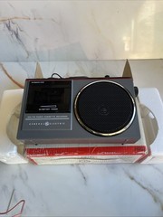 Vintage GE Model 3-5233B AM/FM Stereo Radio/Cassette Recorder, Excellent Con.