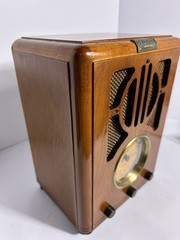 Crosley CR72 AM/FM Cassette Radio Wood Cabinet Classic 1998 NOS w/ Box