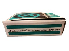 VINTAGE JULIETTE Solid State PORTABLE POCKET RADIO APR-256 AM in Box