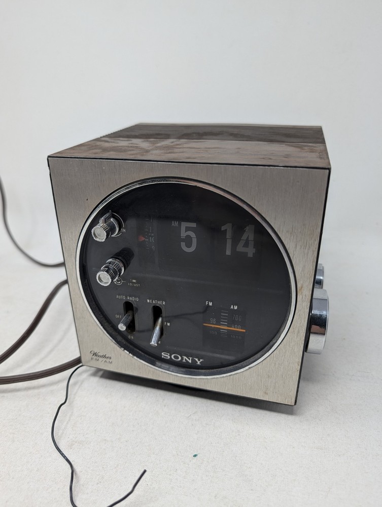 Vtg MCM Sony TFM C450W Weather CUBE AM/FM Flip Clock Radio Parts / Repair (READ)