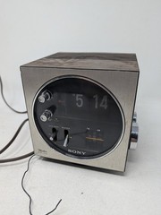 Vtg MCM Sony TFM C450W Weather CUBE AM/FM Flip Clock Radio Parts / Repair (READ)