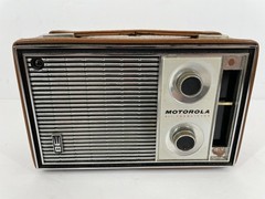 VTG READ Motorola X31N-1 All Transistor AM Portable Radio w/ Leather Case USA