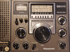 Panasonic RF-2200 FM/AM/SW 8-Band Portable Radio, Works, Excellent