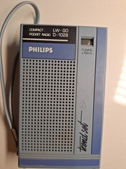 VINTAGE RADIO PHILIPS TREND. SET D 1018