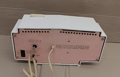 MOTOROLA (Model C19P-32) Clock/AM Radio, MCM – Pink/White, 1963, USA