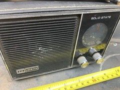 Vintage Ideal Taiwan Solid State AM FM Radio Model PF205 Like Swinger ?