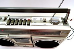 Vintage SANYO M9935K FM Boombox Radio Short Wave Works TAPE PLAYER WANTS TO WORK