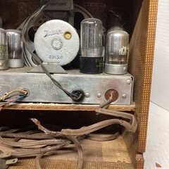 Vintage Zenith Wave Magnet Long Distance Radio Model 5G500 See Description