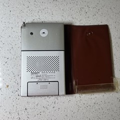 Vintage Panasonic RF-015 FM/AM Pocket Radio WORKS Mr Thin 1/2&Prime; x 3&Prime; x 5&Prime;