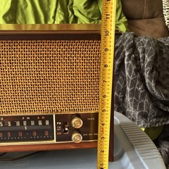 Zenith Model K731 AM/FM Vintage Table Radio Wood Cabinet Zenith K Series