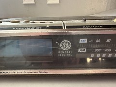General Electric 7-4646A AM/FM Digital Clock Radio Works.