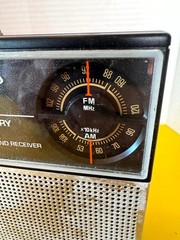 Vintage Sanyo RP-5115U Portable Radio Black AM/FM 2-Band Solid State with Cable