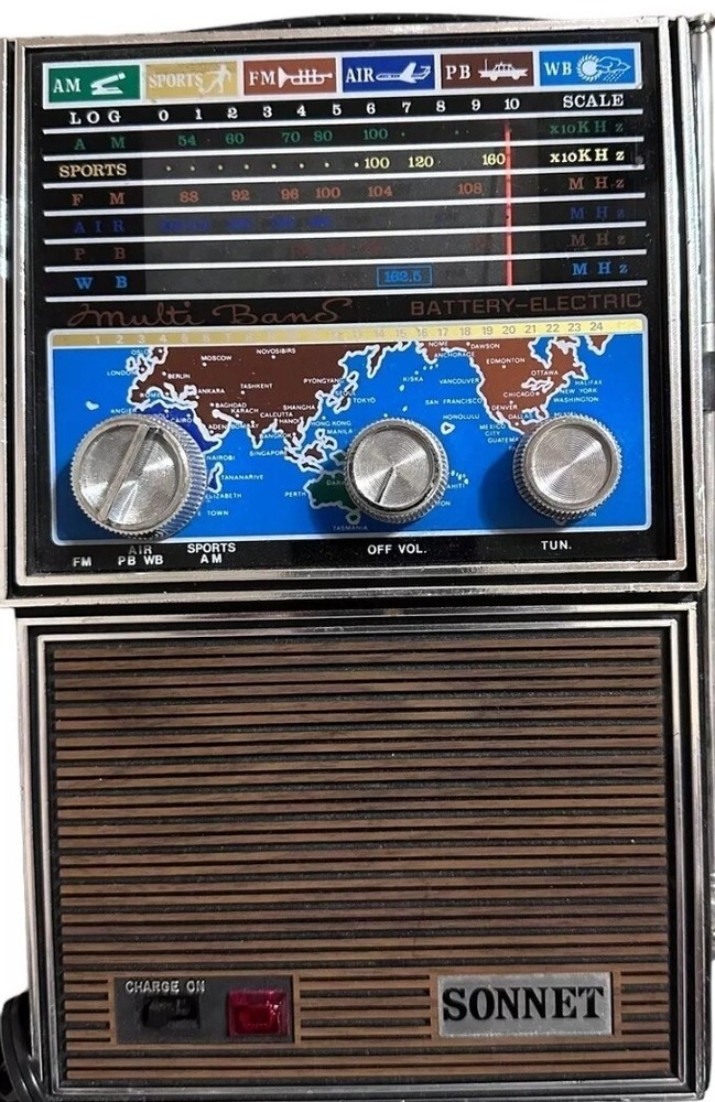 SONNET Model 181P AM/FM/Weather/Air/Police Receiver. Vtg Radio. Powers On.