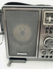 Panasonic 5BAND FM/MW/SW1-3 Receiver Model No RF-2900- Tested Works
