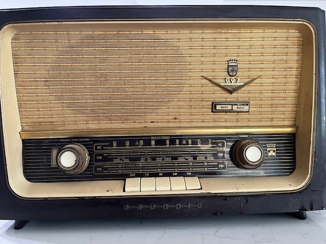 Rare vintage GRUNDIG radio model 997 made in Germany