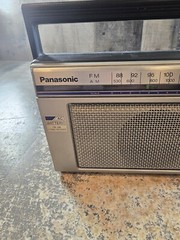 VINTAGE PANASONIC FM-AM 2 BAND RADIO RECEIVER RF-538