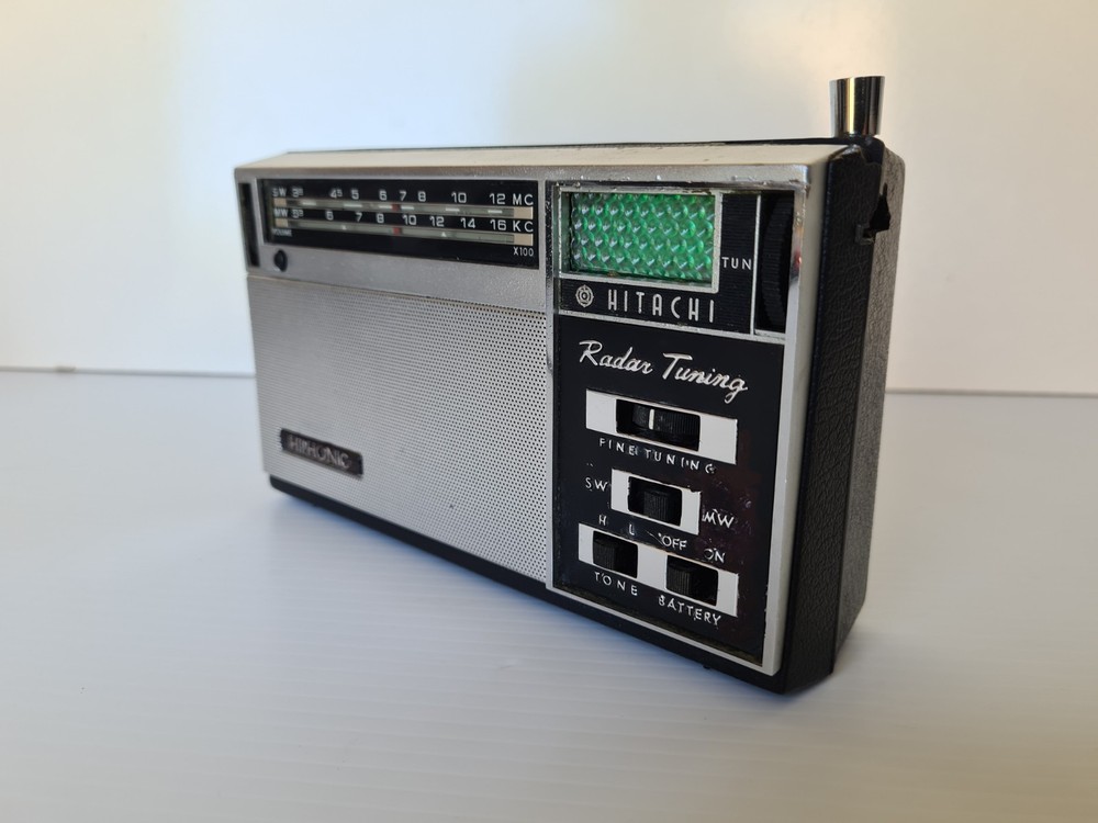Vintage Hitachi Transistor AM/SW Radio WH-888R Hiphonic « Radar Tuning » WH-888