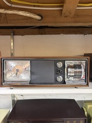 1967 Lloyds Am/fm Clock Radio