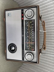 Vtg General Electric World Monitor P-990A 17 Transistor 5 Band Radio Tested