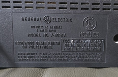 VINTAGE General Electric GE MCM AM FM Clock Radio Model 7-4691A Tested