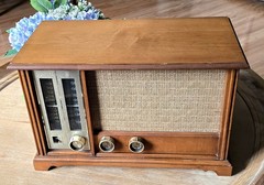 Zenith X334 AM/FM Table Radio Zenith Long Distance Radio Model X334