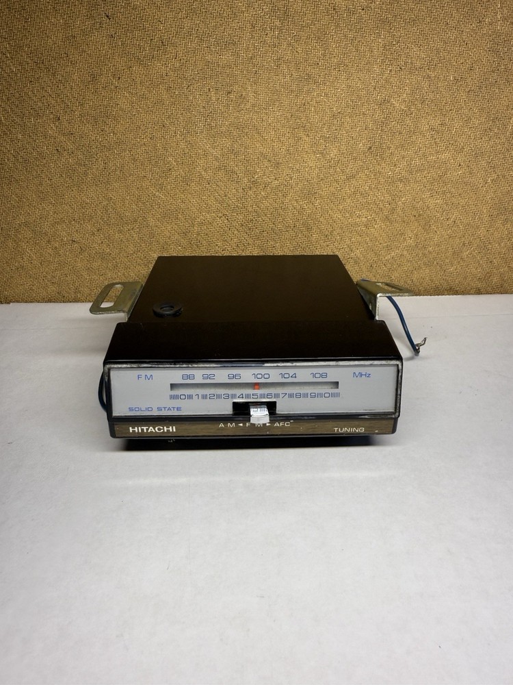 Hitachi KMT-880E Solid State AM FM Car Radio Converter Transistor 1971 Japan