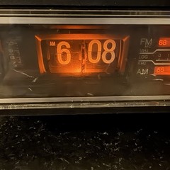 General Electric Flip Alarm Clock AM/FM Radio Model No 7-4410C Needs Repair