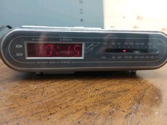 Gran Prix GPX Digital Vintage Alarm Clock Radio Cassette Tape Works Used