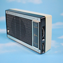 📻 Vintage Hitachi TH-848 8 Transistor AM Radio With Case – Working PLEASE READ