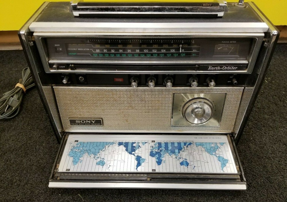 SONY FM/AM 9 band Receiver Model No. CRF-5090 – Working Condition