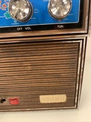 Vintage Seiko AM FM Radio Encased Embossed Leather Battery Or Electric Works