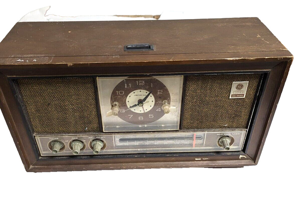 Vtg. GE Tube AM Clock Radio Dual Speakers & Vue-Alarm w/ Box non working