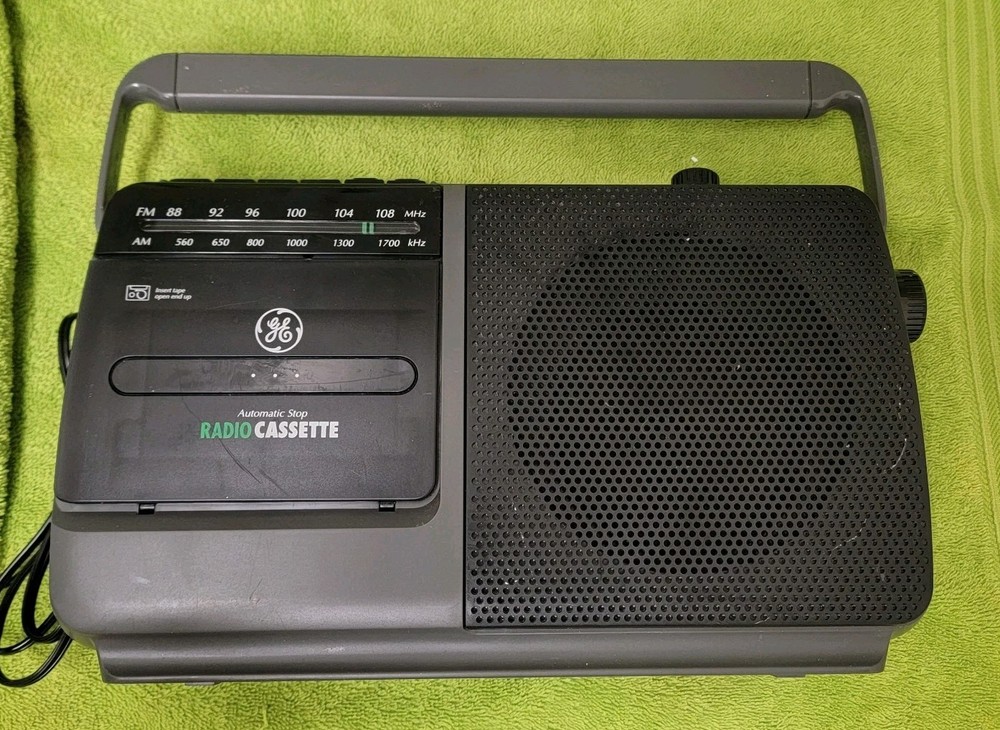 GE Model 3-5264A AM/FM Radio Cassette Recorder Tested