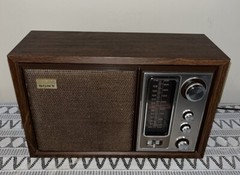 Vintage Sony Fidelity Sound AM/FM Radio, Model # ICF-9650W..